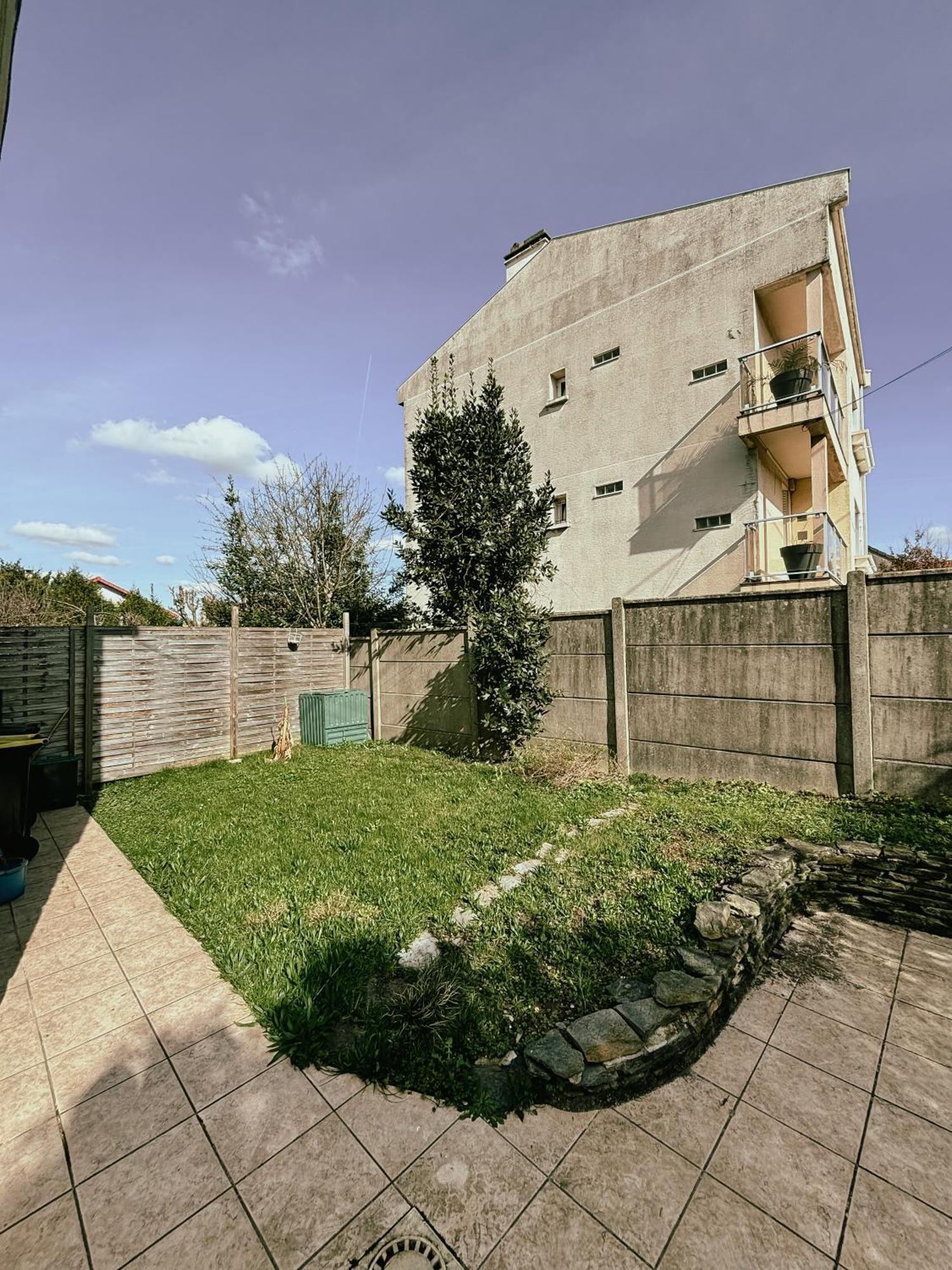 Duplex Avec Jardin - Proche Paris - Disneyland - Rer - Noisy-le-Grand Buitenkant foto